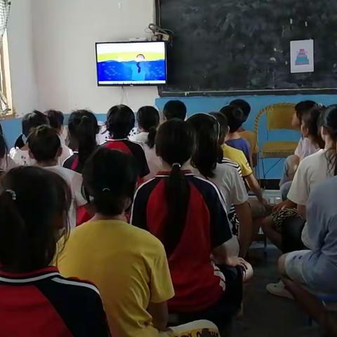 家校携手防溺水，齐心协力筑防线——前坊小学“防溺水专题家长会”