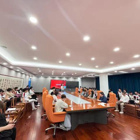 《以奋斗之名，赴荣耀之约——2025-2026学年国际部表彰大会》