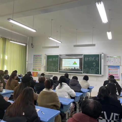 【荆彩·相约家长会】同心育花开，携手向未来——实验小学荆河路校区二年级二部家长会