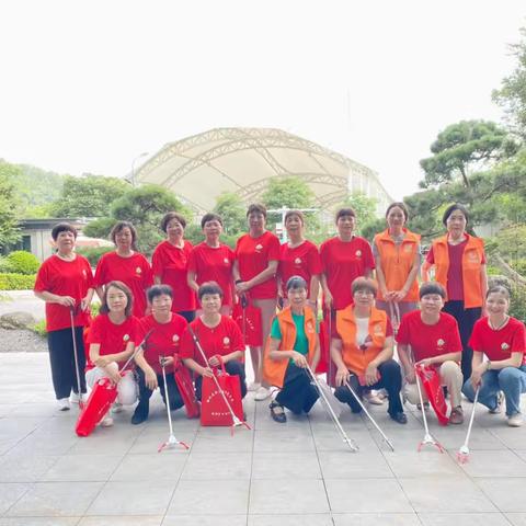 小荷留香园志愿服务队第三次逢九志愿活动
