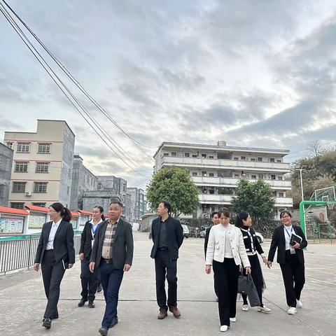 和而不同，雅而有致—桂平市教育局小学校园文化建设评估组莅临麻垌镇第二中心小学开展校园文化评比活动