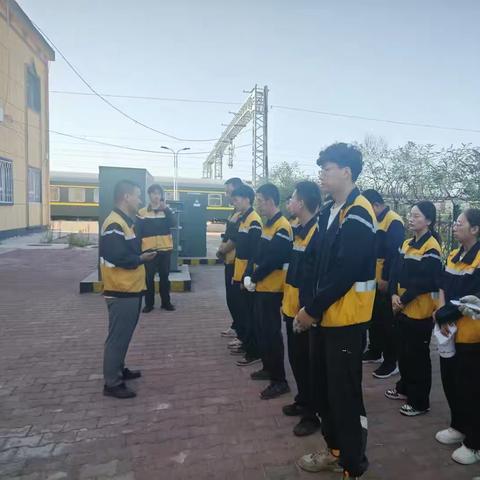 计轴改造进行中，以实际行动保暑运安全！