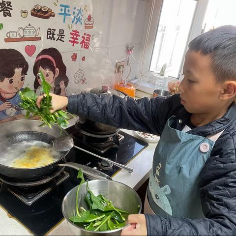 龙瑞鑫的一菜一汤🍲生活即教育，下厨的男孩最帅气！