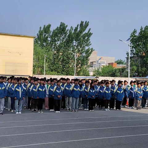 青春无畏 逐梦前行——期思镇第一初级中学期中考试表彰大会