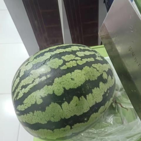 快乐的儿童节，吃西瓜的仪式感。