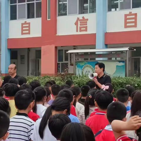 南伏城小学“网络安全周”活动剪影