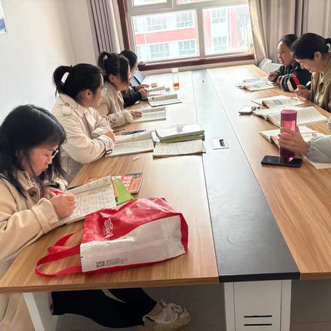 美丽中国，聚力前行——二年级语文第四单元集体备课