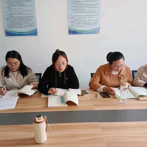 “集”智共研，有“备”而教 ——威县第五小学二年级语文组举行期中复习研讨活动