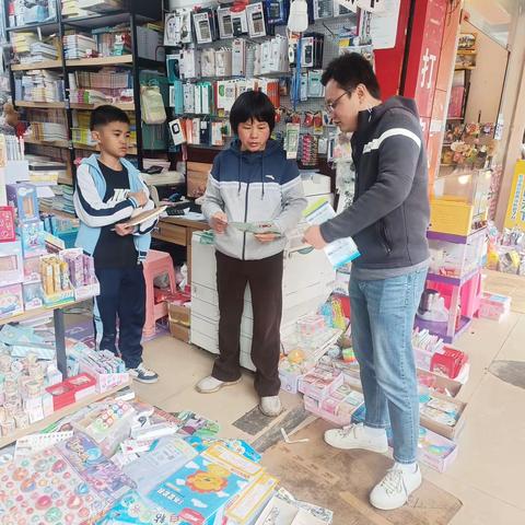 海甸街道新安社区开展禁塑巡查工作