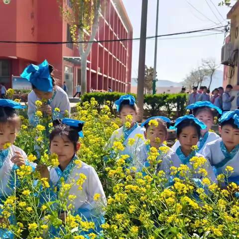 七彩阳光乐园 幸福梯门教育丨2025深耕印记与温暖笃行