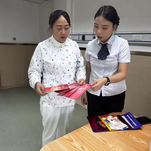 工行北碚胜利支行上门开展反假宣传活动