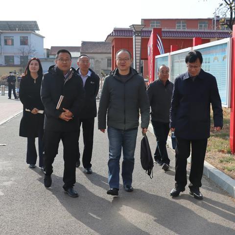 践行新课程标准 落实核心素养——全市初中课堂教学落实核心素养专题调研活动走进钢城区