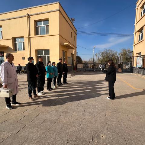 防持刀闯入及院内伤人应急演练