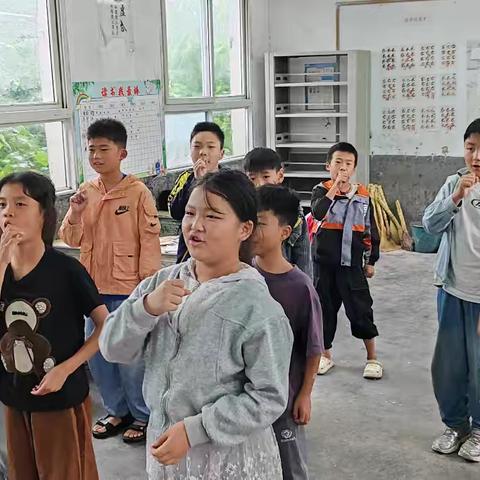 无量寺乡苗庄小学 四年级趣味英语学习实践