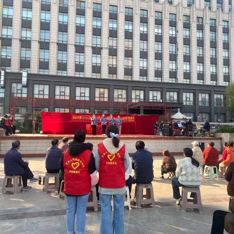 王舍人街道张马屯村开展“一年一村一场戏”文化惠民演出活动