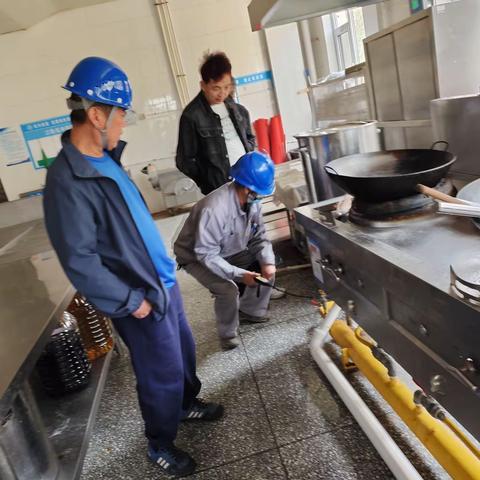 青铜峡市职业教育中心总务后勤工作点滴记录