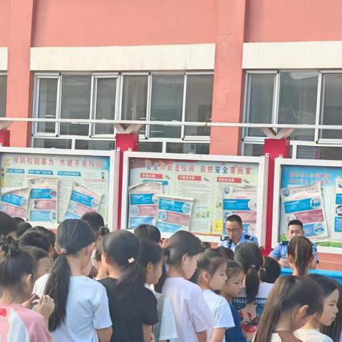 李连庄小学“法治副校长”进校园活动