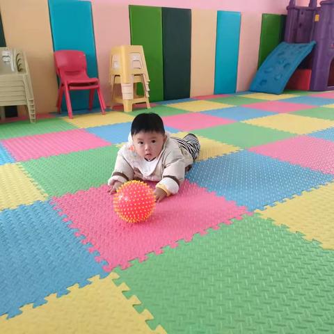 关注儿童健康早期教育，促进儿童健康成长--万堤中心卫生院早教活动进行中