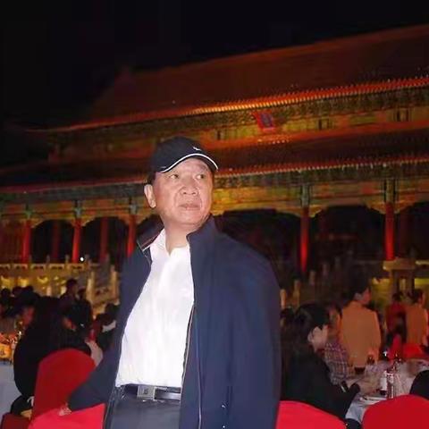 《贵州怀庄酒业集团》特邀名家彭增文老师