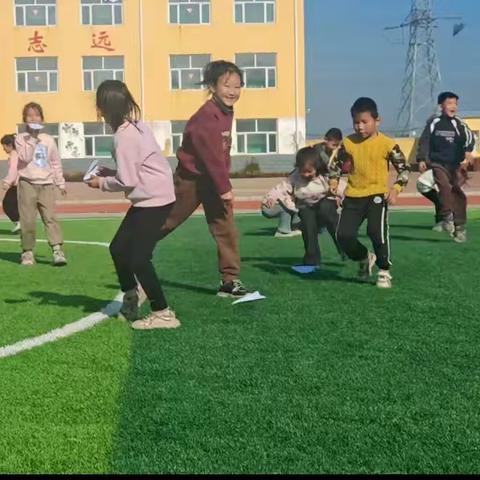 我的科学部落格之 一年级课堂实验：纸飞机———杜桥镇北屯中心小学