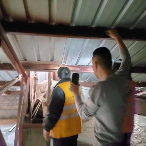 北坦街道进一步开展铁路沿线隐患排查工作