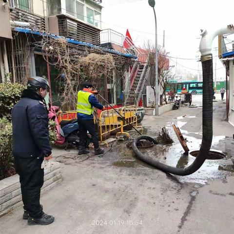 北坦街道持续推进城管进社区活动