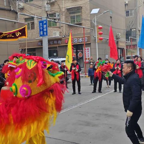 锣鼓喧天声 欢乐闹元宵