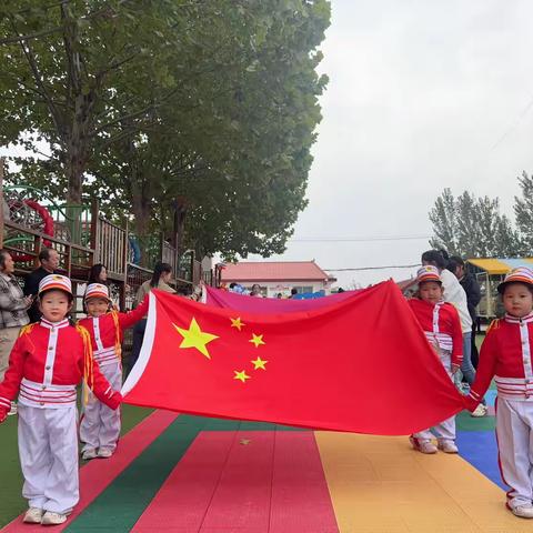 运动悦童心 亲子伴成长——“奔跑吧•少年”湖滨镇寨卢幼儿园秋季亲子运动会