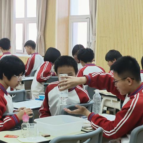 微光聚能，探物启智 六道河中学开展物理实验教学课例研讨活动