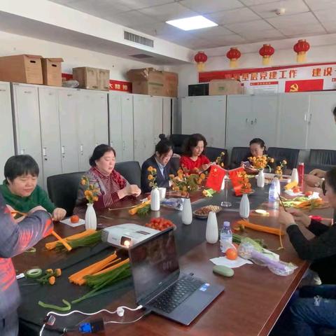 【建行辽宁】营口分行营业室开展劳动者港湾柿柿如意DIY活动