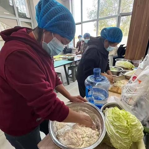 浓浓饺子香，暖暖立冬情