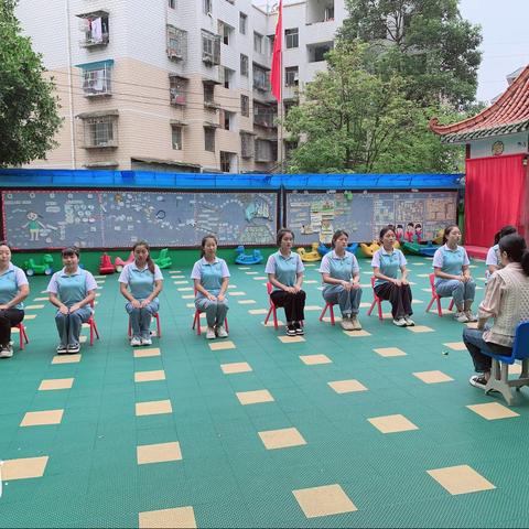 卡萌尔幼儿园 团队成长 “展教师风采  助幼儿成长”