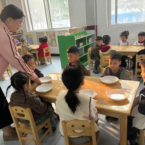 幼儿园一日流程之早餐