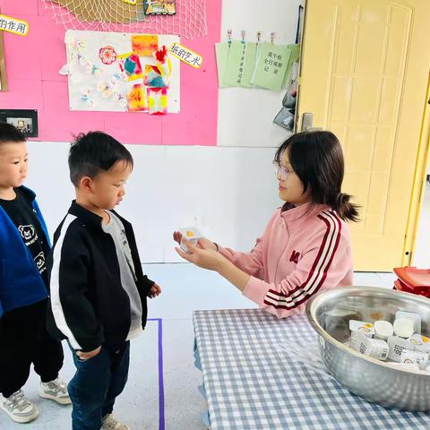 幼儿园一日流程之加餐