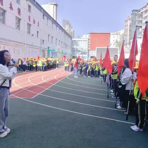 童心探学府 梦想启新程 ——天水市新华门小学三年级春季研学活动