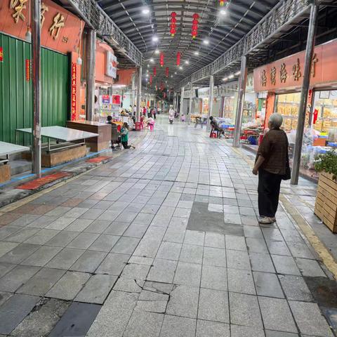 夜游深圳南澳老街 寻味渔港风情