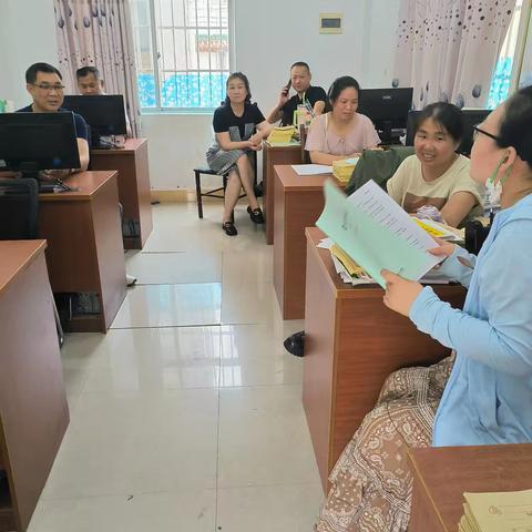 “共同学习，砥砺前行”——五年级数学教研活动