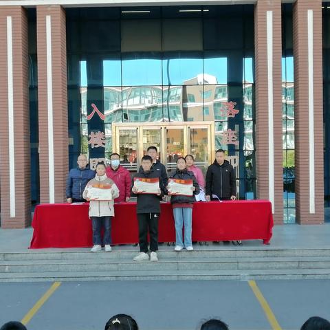 学有榜样 行有方向——林州市阜民中学七年级期中考试总结表彰