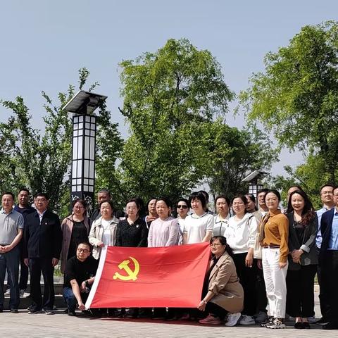 唐沣社区党总支联合国家统计局西安调查队开展党建共建学习教育活动