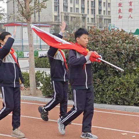 传承民俗文化 共筑精神家园——聊城高新区深圳路小学升旗仪式