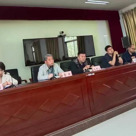 马额街道召开全体干部会议专题学习新修订《农村基层干部廉洁履行职责规定》