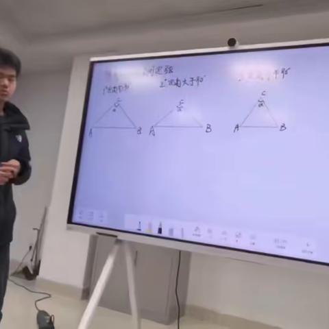 少年发“声”，星辰可及——光谷实验中学九年级卓越楼一楼”星辰杯|我是小老师“大赛成果鉴赏