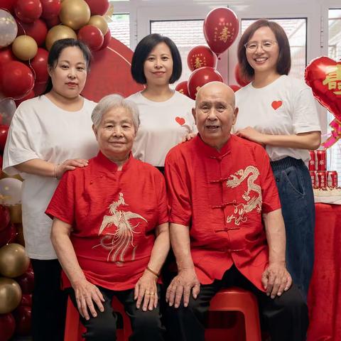 今天是大年三十，爸爸过年好，永远不见永远不回。一想到爸爸眼泪止不住的往下流，没有爸爸的春节心里绞心的疼。愿天堂的爸爸无病无灾一切安好！🙏🙏