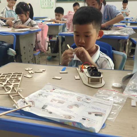 趣味实验1班——海口市滨海第九小学课后服务纪实