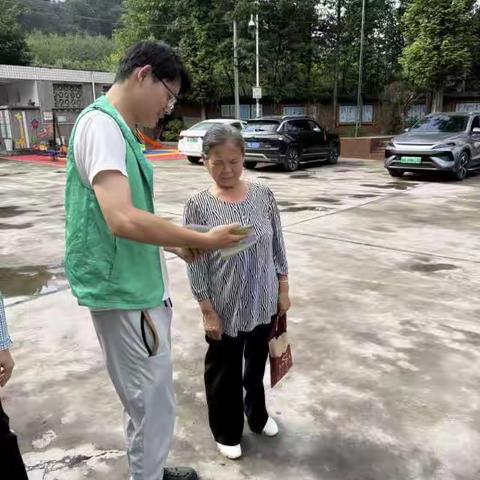 利民社区开展垃圾分类宣传活动