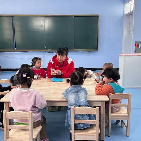 “教而有思 研而有行”——河南小学幼儿园听评课教研活动