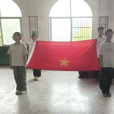 红领巾心向党 争做新时代好队员