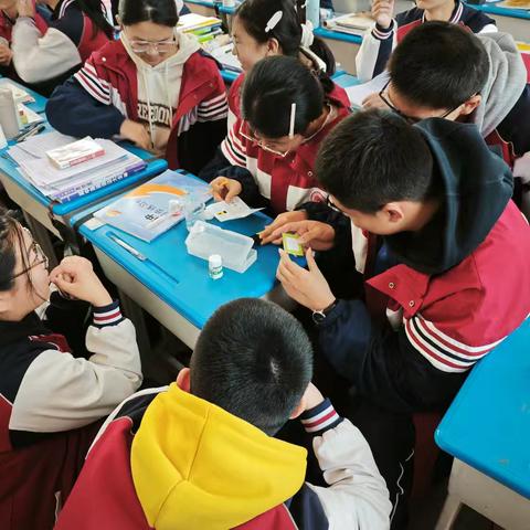 思源学校基础年级—实验走进课堂