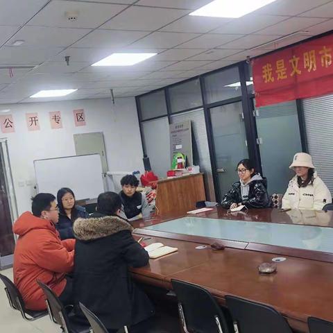 东京北社区开展人才政策宣讲活动