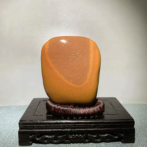 广西【石头，员員园】